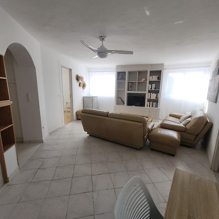 A Louer Haut De Villa 4 Pieces A Sainte-Maxime Golfe De St-Tropez Bagian luar foto