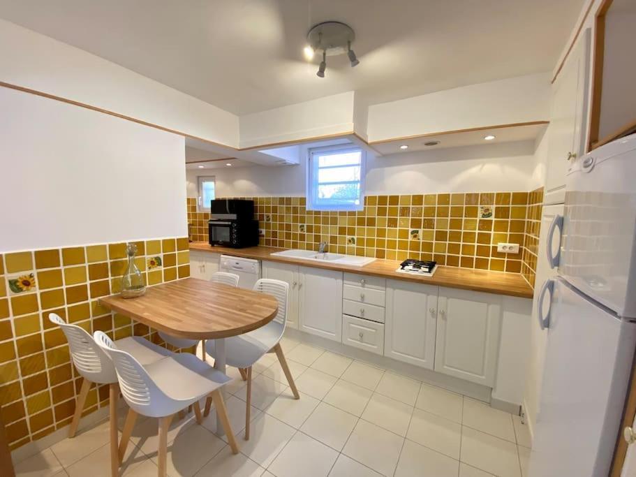 A Louer Haut De Villa 4 Pieces A Sainte-Maxime Golfe De St-Tropez Bagian luar foto